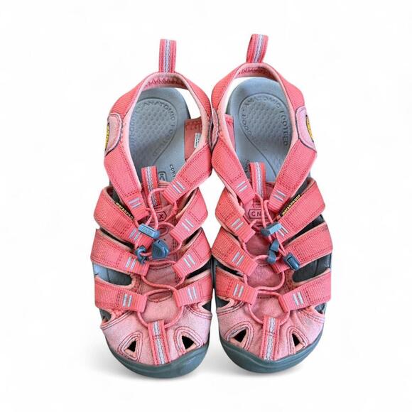 Pink Keen Newport H2 sandals #beachvibes - Picture 1 of 3